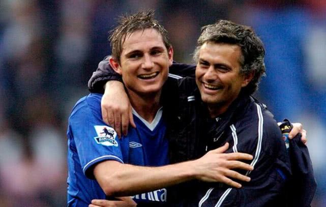 也因国足门 也因国足门